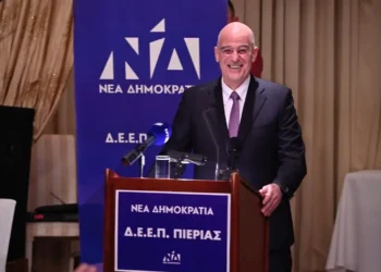 Δένδιας: Πλήρη αλλαγή στο βαθμολόγιο Στρατιωτικών, ελπίζω και πλήρη αλλαγή στο μισθολόγιο για να επιβιώσουν τα στελέχη μας