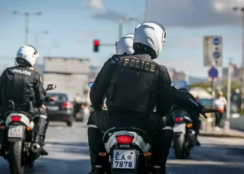 Αυτή είναι η νέα «πινακίδα» της ΕΛ.ΑΣ. – Για ποια λάθος κίνηση προειδοποιεί