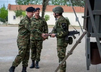 Εισαγγελέας Αναθ. Δικαστηρίου προς Α/ΓΕΣ: Εντός 3μήνου πλευρικά κιγκλιδώματα στα διώροφα κρεβάτια σε ΟΛΟΥΣ τους θαλάμους του ΣΞ