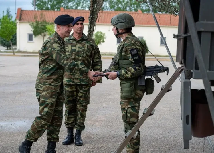 Εισαγγελέας Αναθ. Δικαστηρίου προς Α/ΓΕΣ: Εντός 3μήνου πλευρικά κιγκλιδώματα στα διώροφα κρεβάτια σε ΟΛΟΥΣ τους θαλάμους του ΣΞ