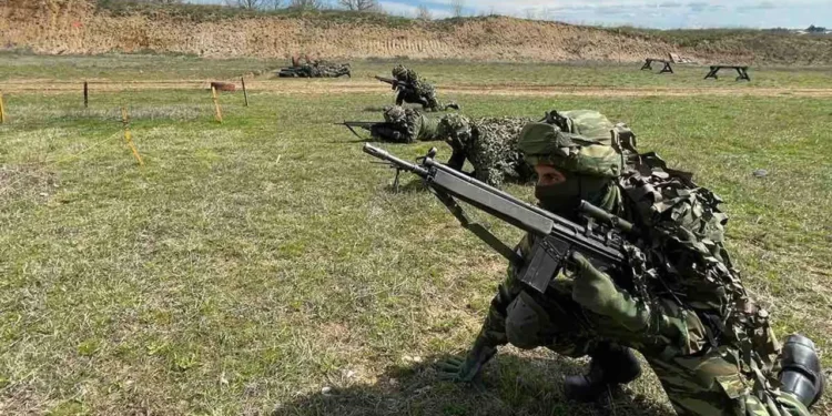 Τα νέα όρια ηλικίας για αποστρατεία Στρατιωτικών