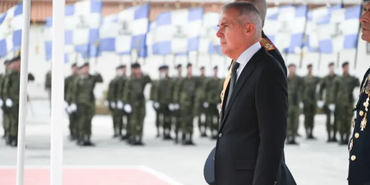 Μεταθέσεις Υπαξιωματικών: Καθυστέρηση στο γραφείο ΥΦΕΘΑ Δαβάκη
