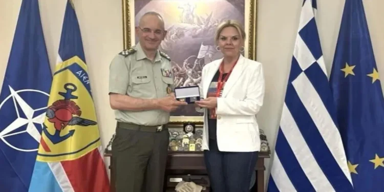 Χαλκίδα: Με τον Α/ΓΕΕΘΑ συναντήθηκε η Δήμαρχος Έλενα Βάκα