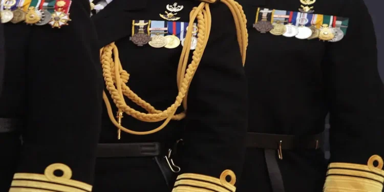 Μερική ανάκληση προεδρικών διαταγμάτων και διοικητική αποκατάσταση Αξιωματικών ΠΝ