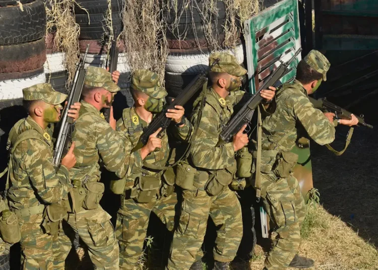 Ένοπλες Δυνάμεις: Αυξάνονται κατά 6.000 οι έφεδροι κάθε χρόνο