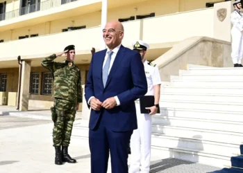 ΥΕΘΑ: Ανεξάρτητα αν έχεις τελειώσει ΣΣΕ ή ΣΜΥ γίνεσαι Συνταγματάρχης–Έχουμε 800 Λοχίες και 4.500 χιλιάδες Συνταγματάρχες