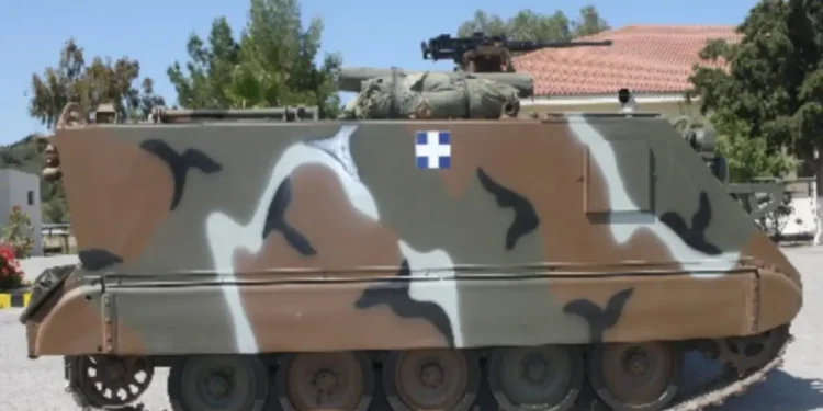 Δένδιας: «Έτοιμα τα M113 που χαρίζει ο Ελληνικός Στρατός στον Λίβανο – Τις επόμενες ημέρες στη Βηρυτό»