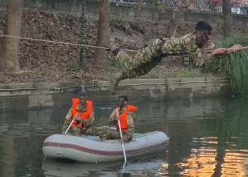 ΤΡΙΚΑΛΑ: Θεαματική άσκηση των σπουδαστών της ΣΜΥ στον Ληθαίο ποταμό (ΒΙΝΤΕΟ-ΦΩΤΟ)